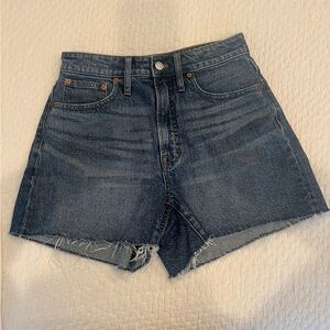 Madewell’s Womens Curvy Vintage Perfect Denim Shorts